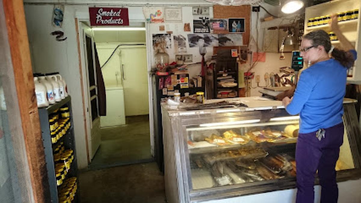 Delaware Delicacies Smoke House