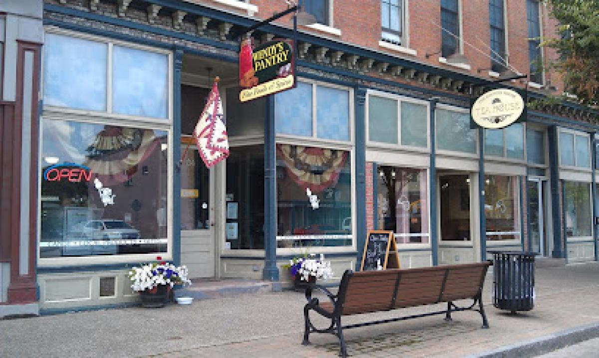 Wendy's Pantry & Country Mouse Tea House