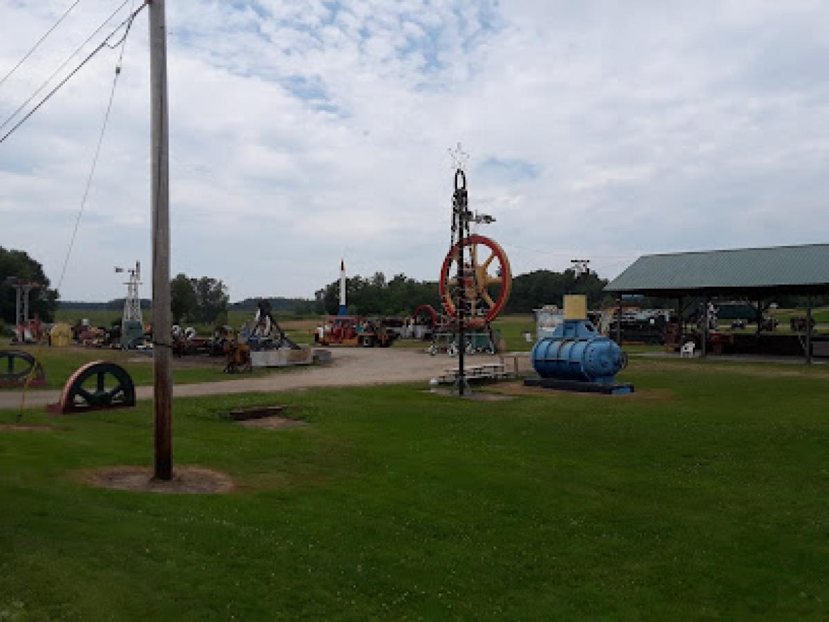 Robbins Nest Country Market