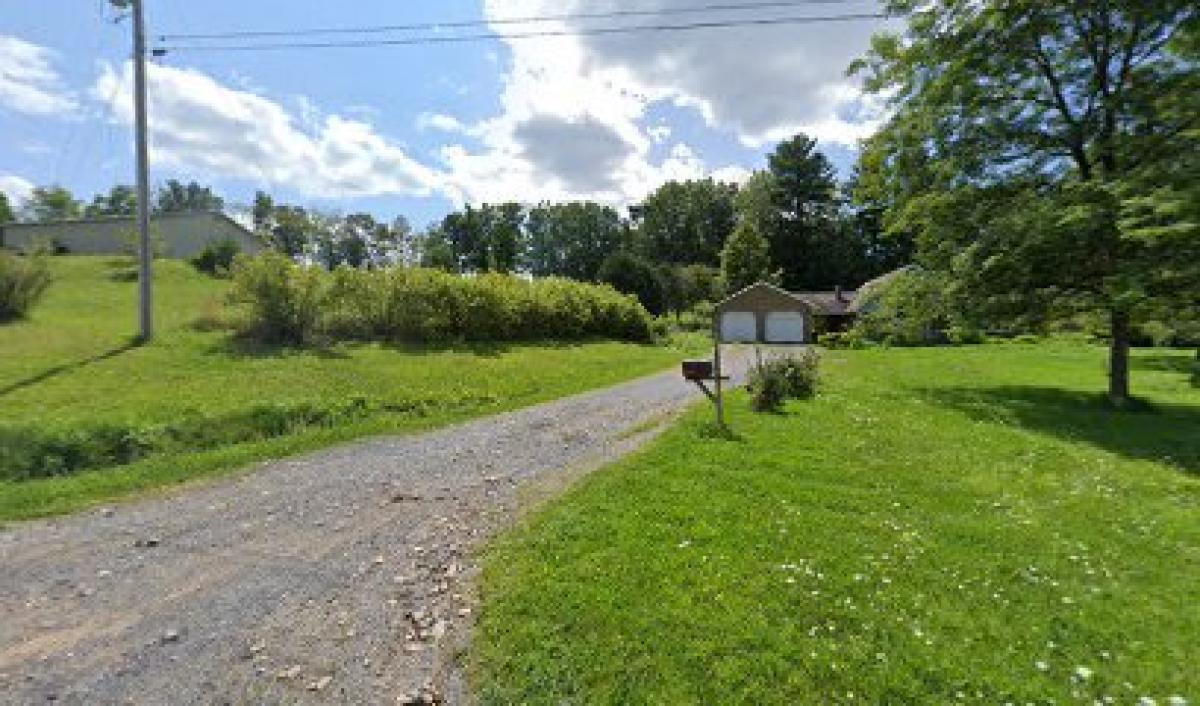 Hartzell's Honeys and Bee Supplies