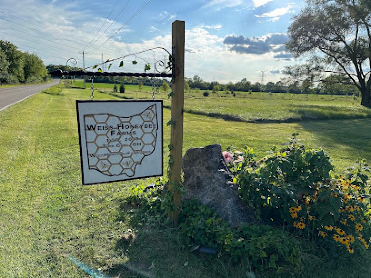 Weiss Honeybee Farms