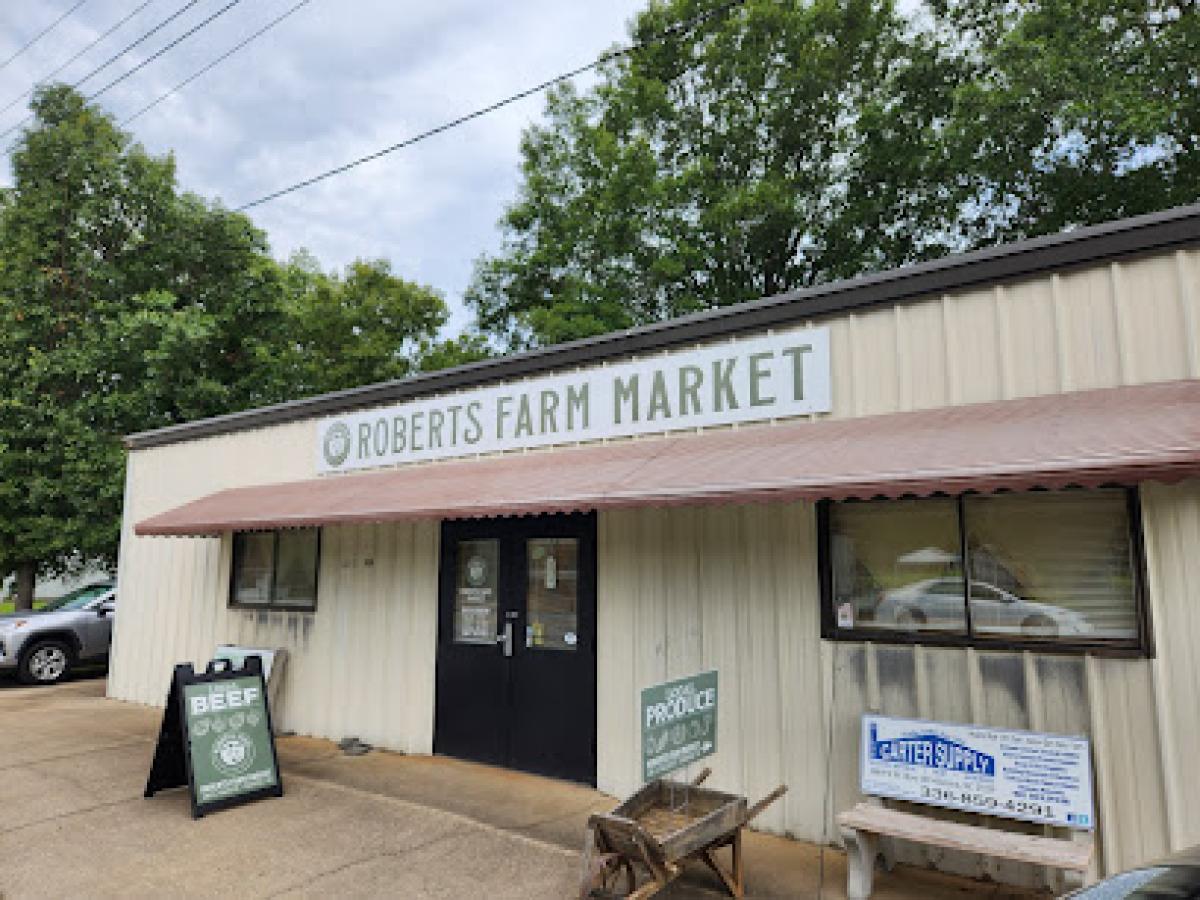 Roberts Farm Store