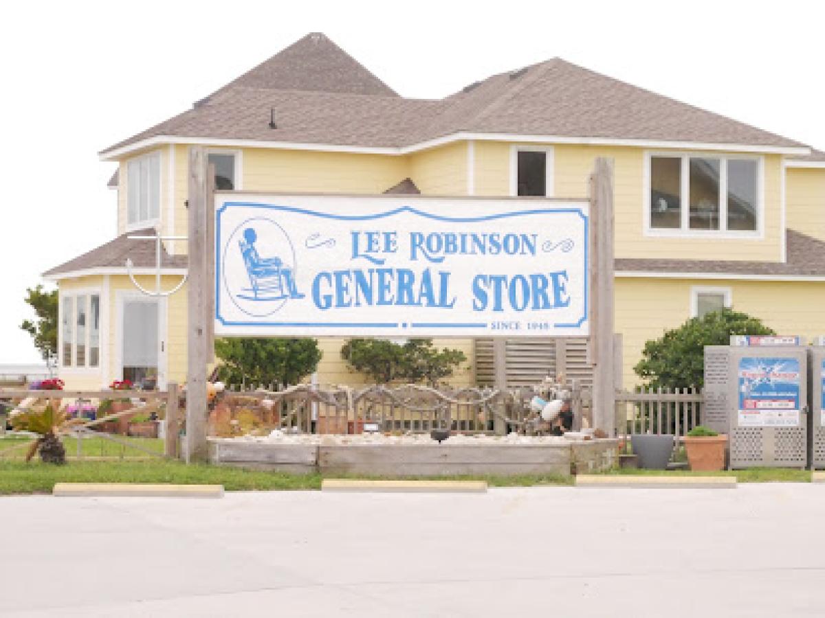 Lee Robinson General Store
