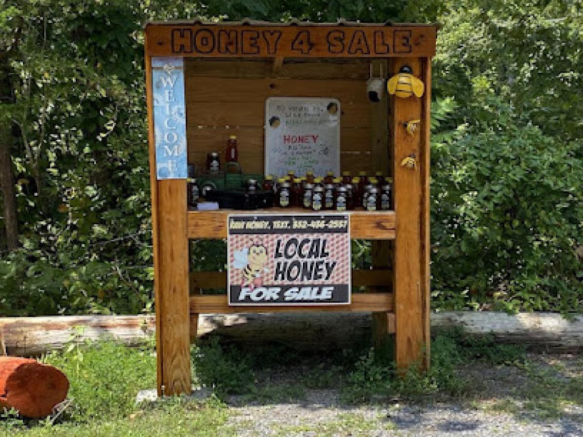 Muddy Creek Honey Farm