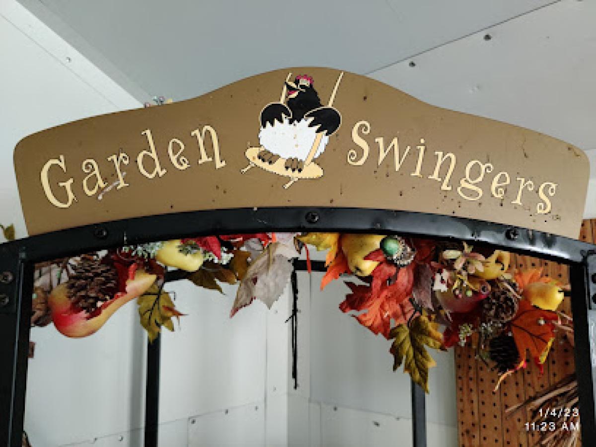 Dorinda's Gifts Crafts Collectibles