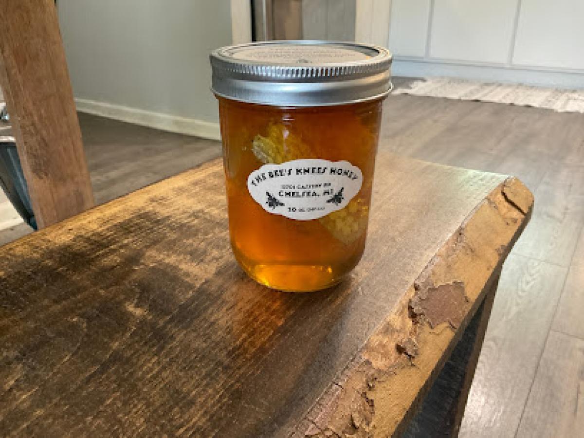The Bee's Knees Honey