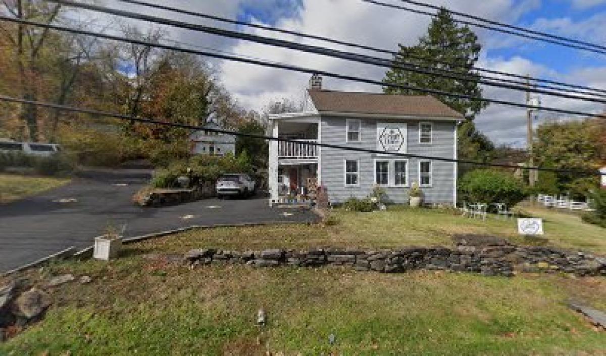 Craft Hive Honey House