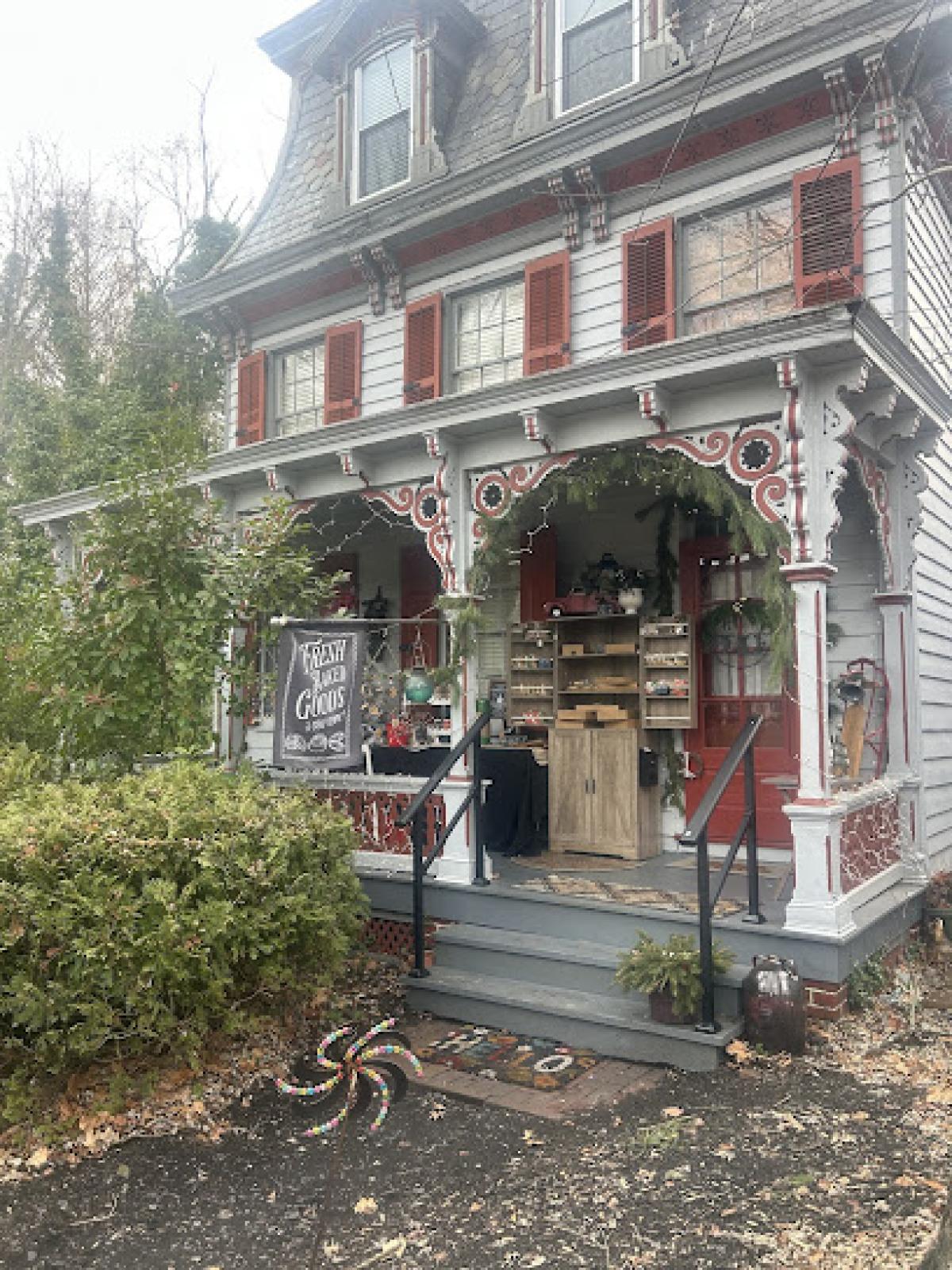 Willow & Main Market