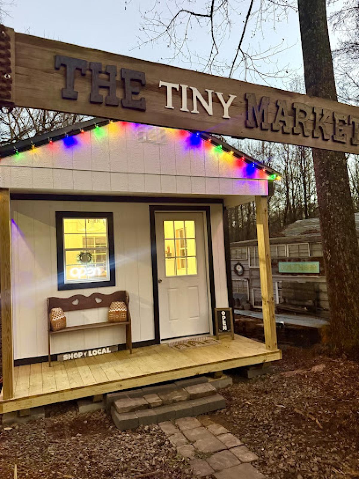 The tiny Market at Brownies Family Farm
