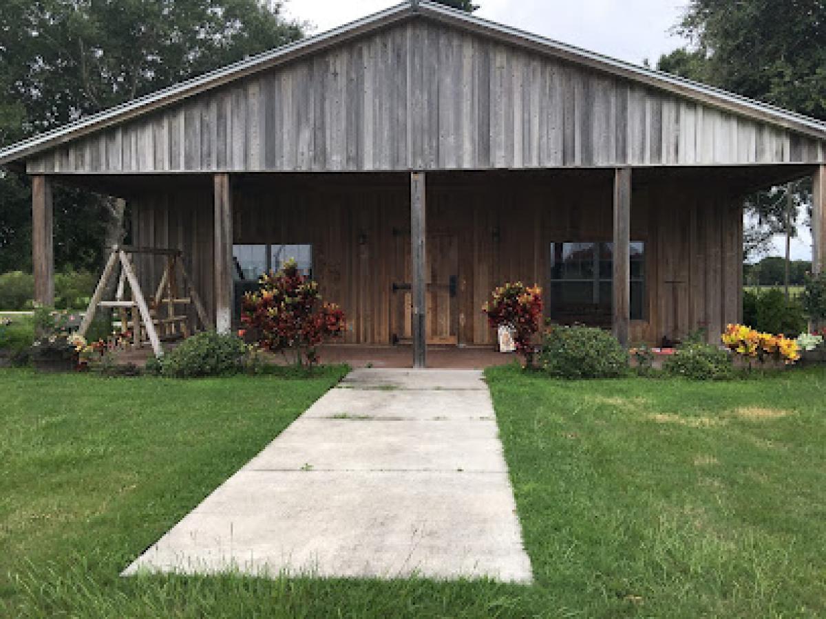 The Bee Barn at Zolfo Springs