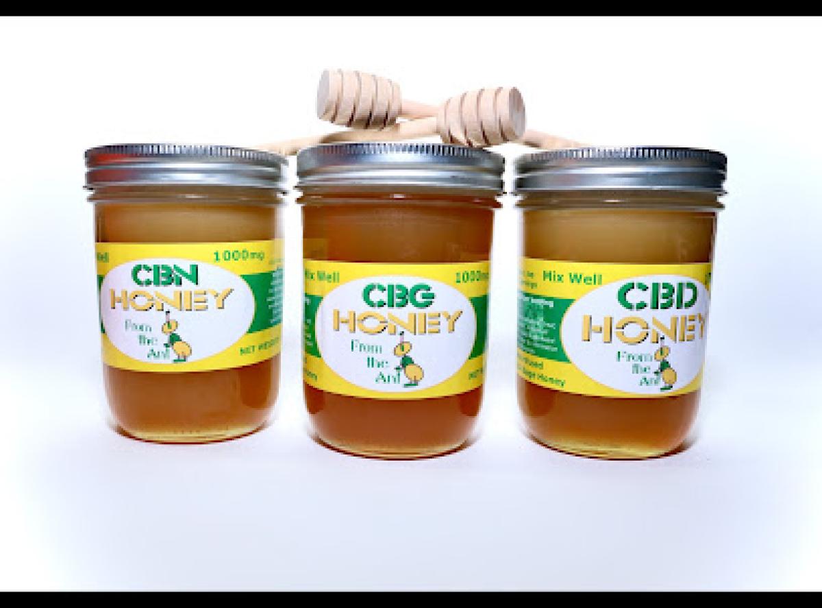 Honey from the Ant-Tree(Honey Delivery Service)