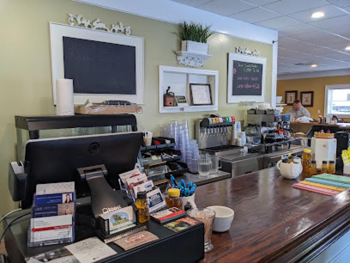 Champane’s Honeybee Grille