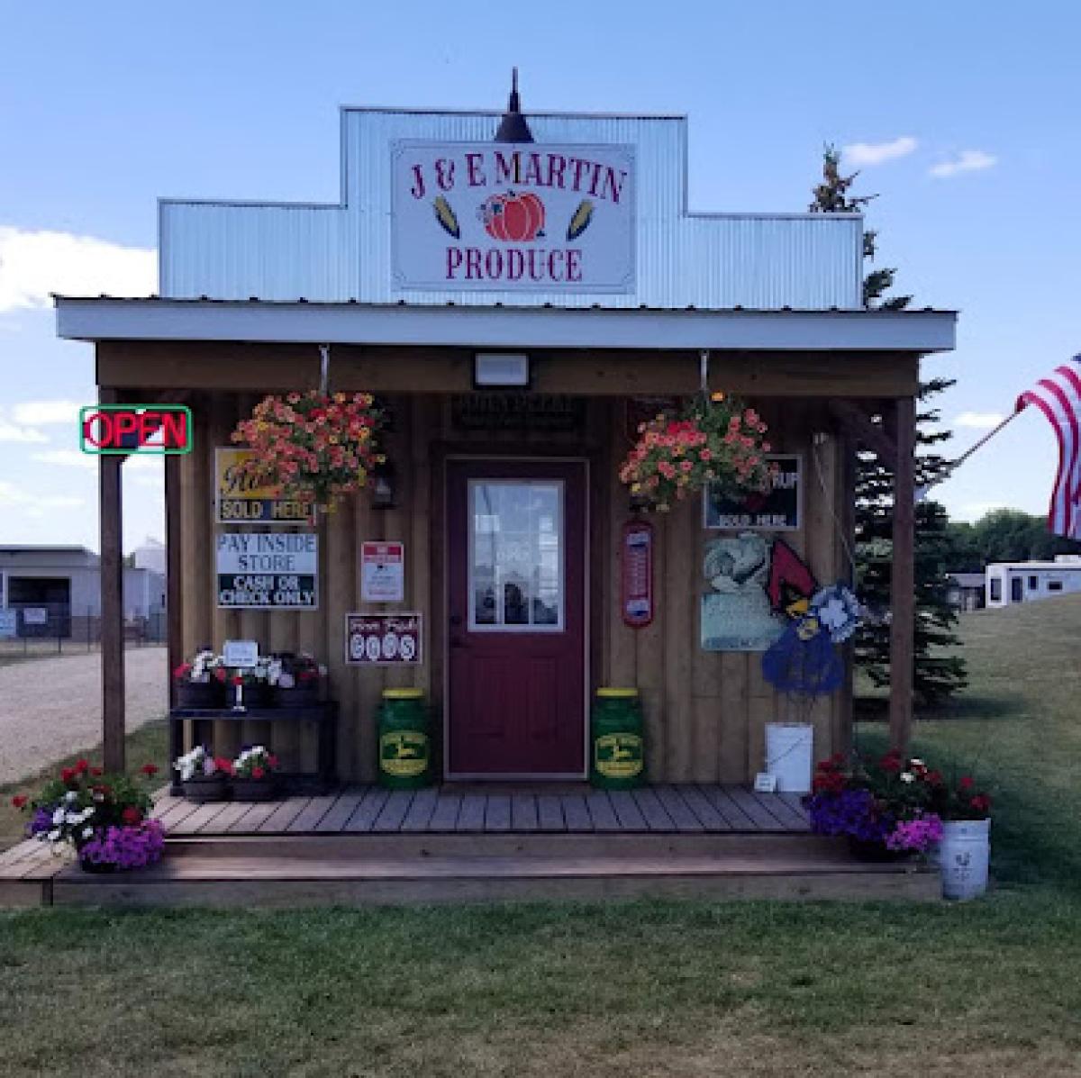 J & E Martin Produce