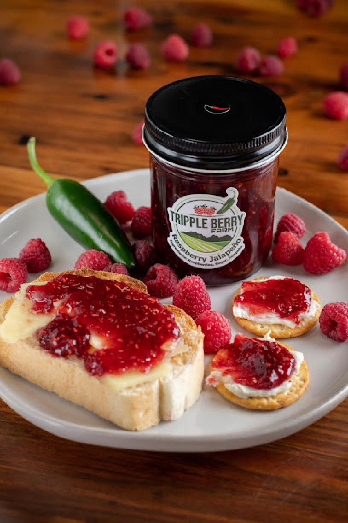 Tripple Berry Farm / Outlaw Bacon