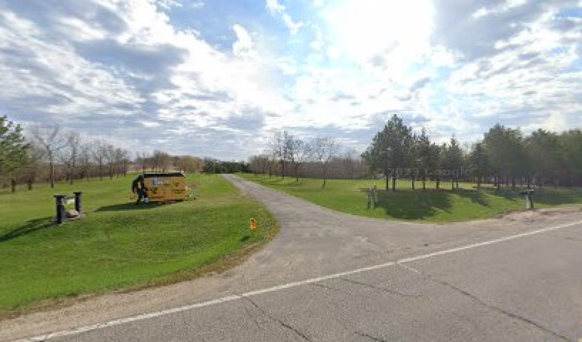 Bee Twine Honey Farm