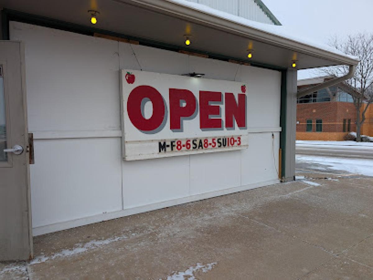 Bauer's Market & Garden Center