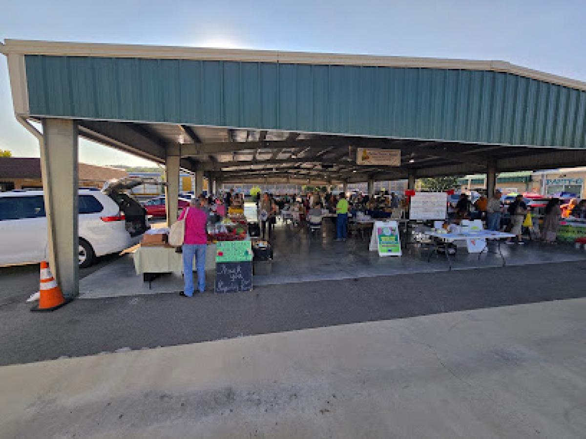 De Soto Farmers' Market