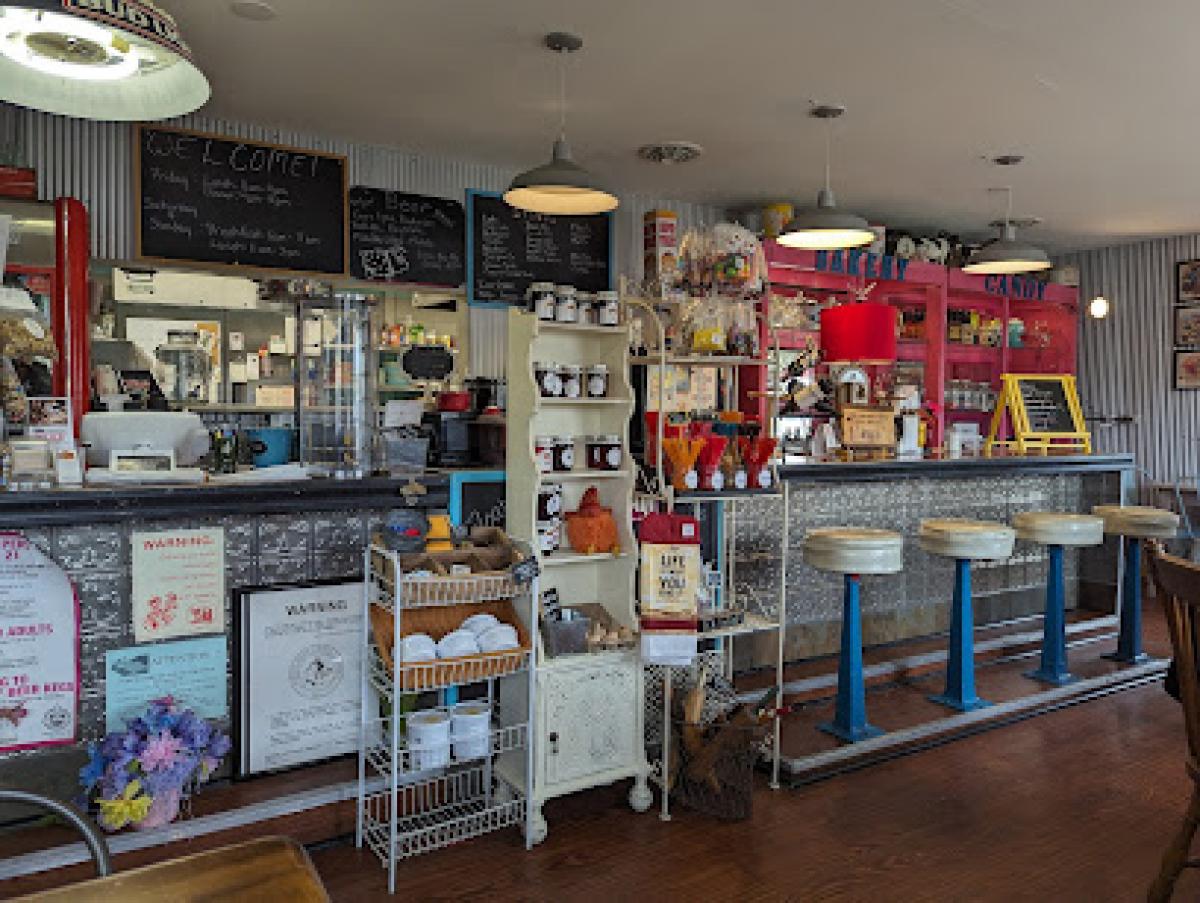 Laura Lee's Double L Country Store