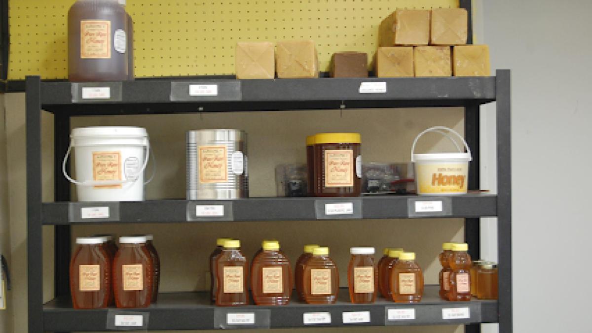 Buzz Bee Honey & Pecan Company