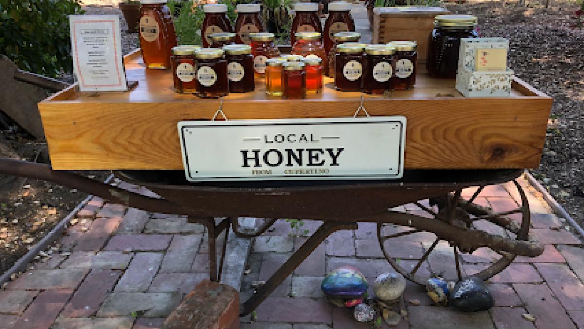 Third Acre Honey Stand