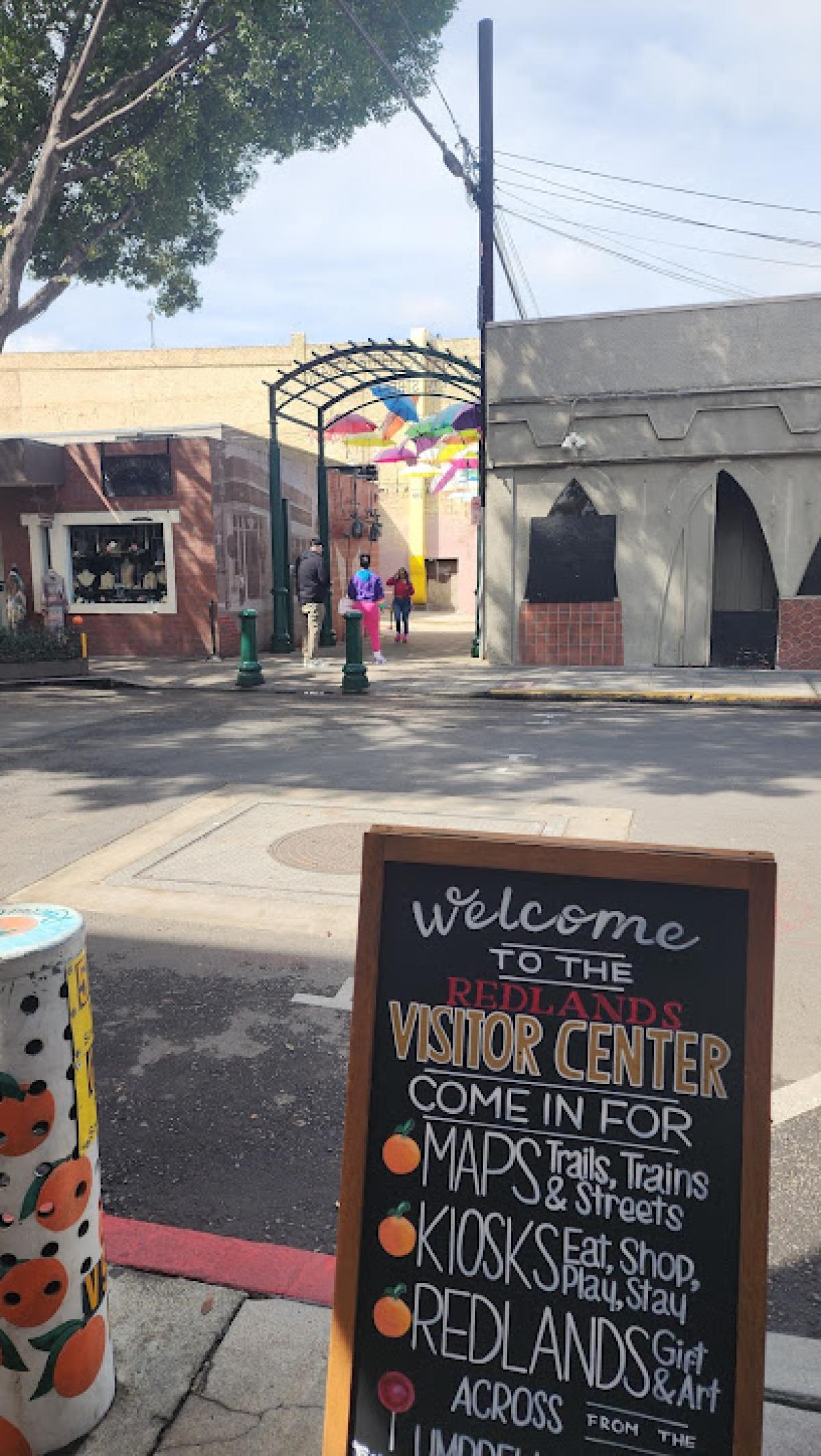 Downtown Redlands Saturday Morning Certified Farmer's Market