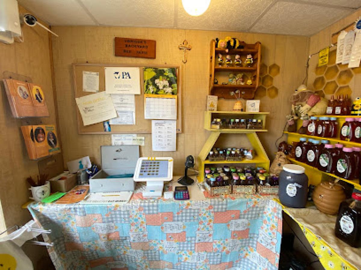 Vorisek's Backyard Bee Farm