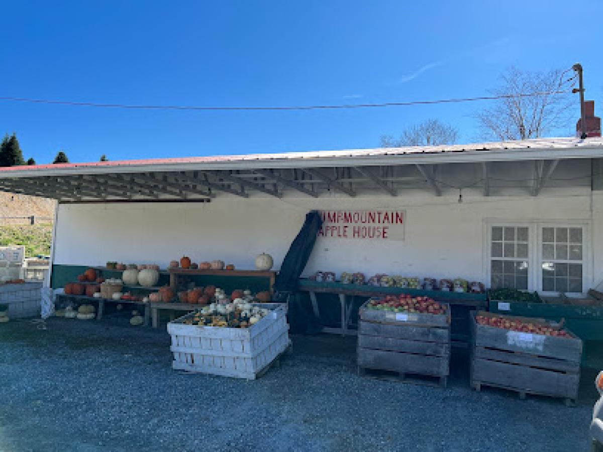 Hump Mountain Apple House