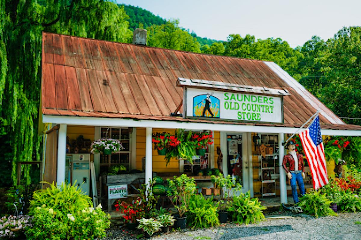 Saunders Old Country Store