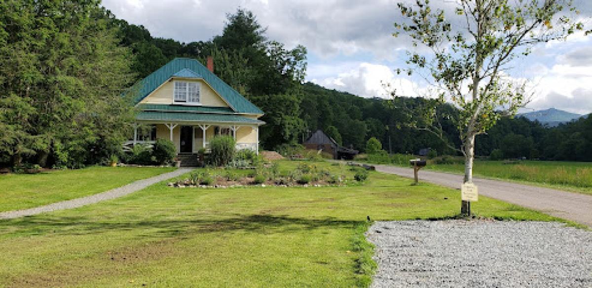 Valle Crucis Lavender House