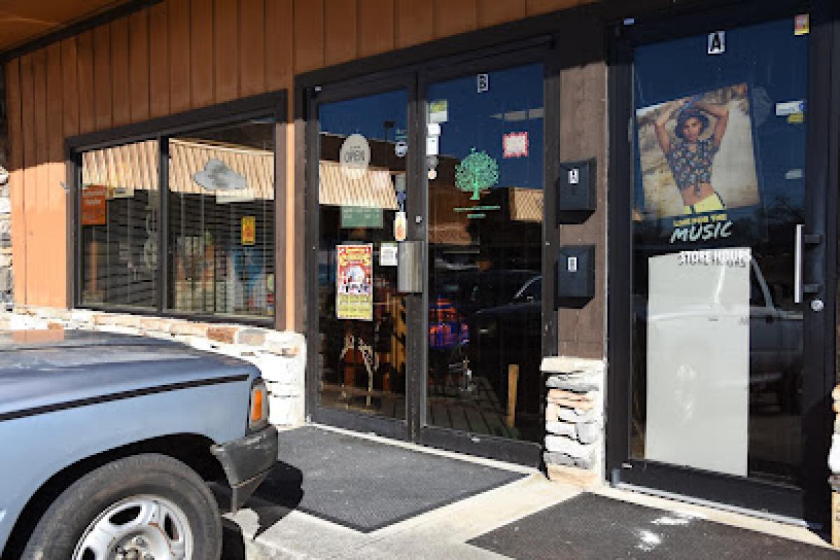 Pearly's Natural Food & Mercantile