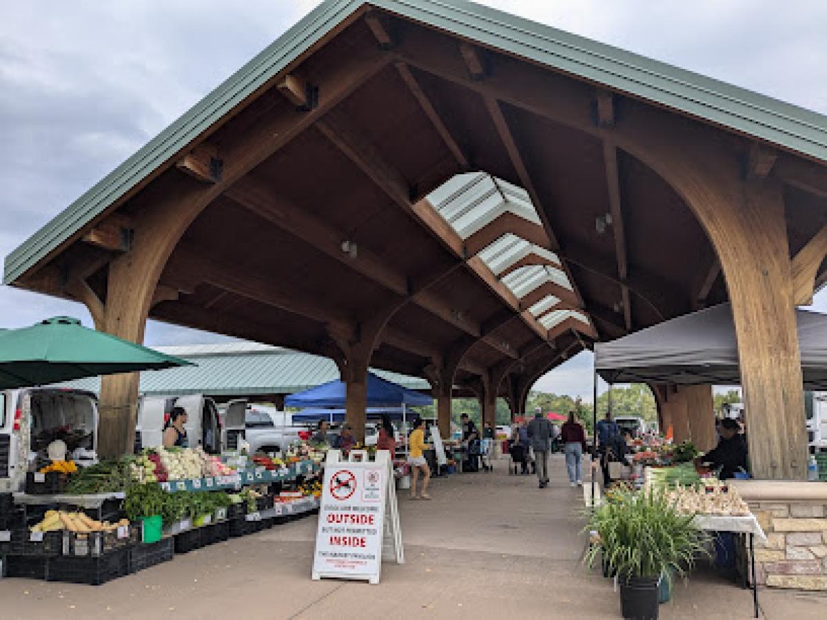 Eau Claire Downtown Farmers Market
