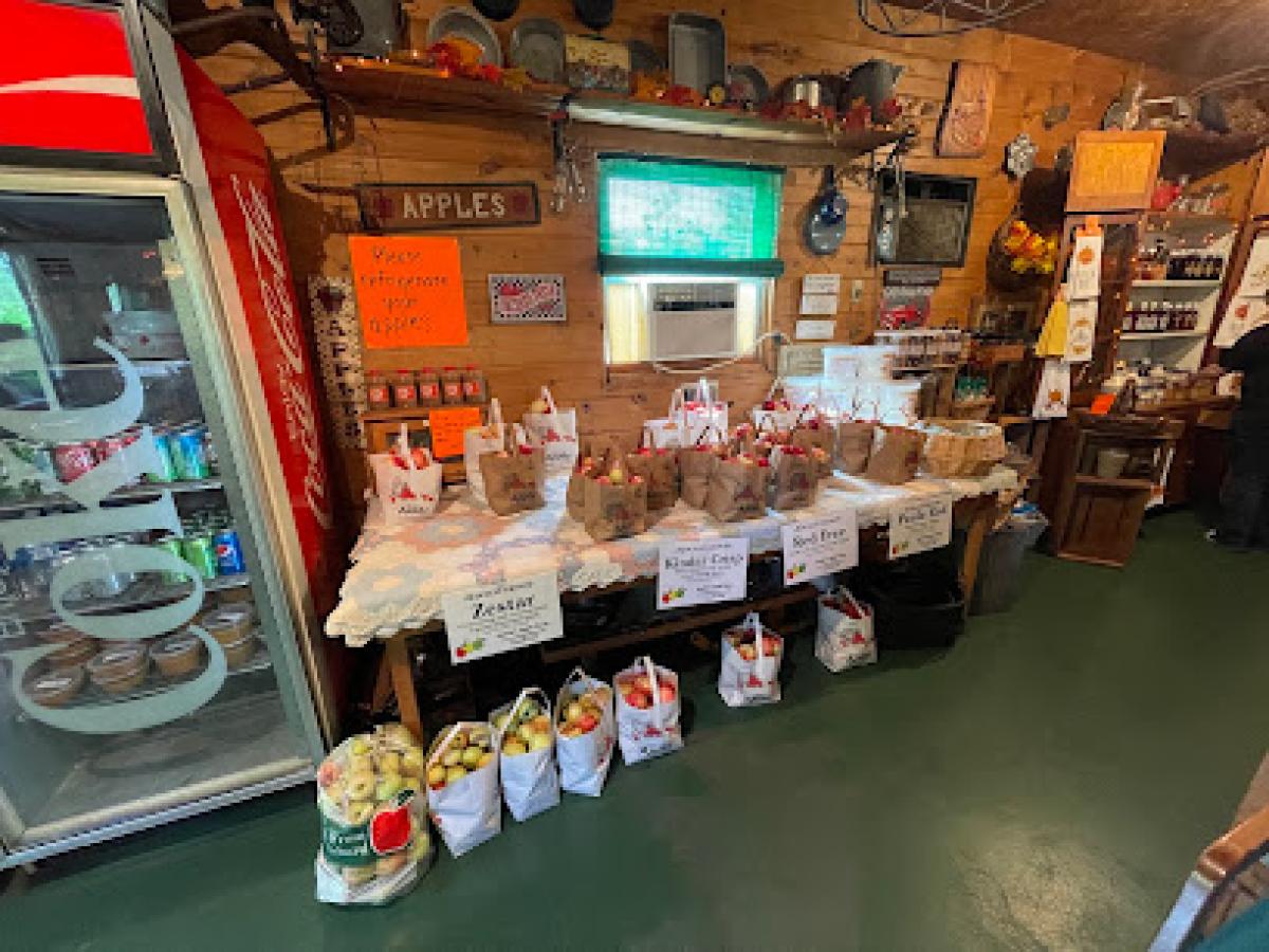 Poquette Lake Orchard-Smith's