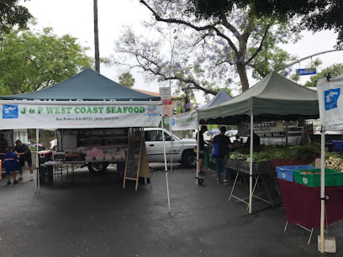 Helen Albert Certified Farmers' Market