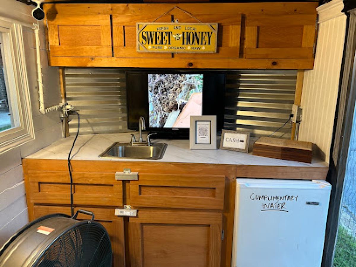 Little T’s Honeybees