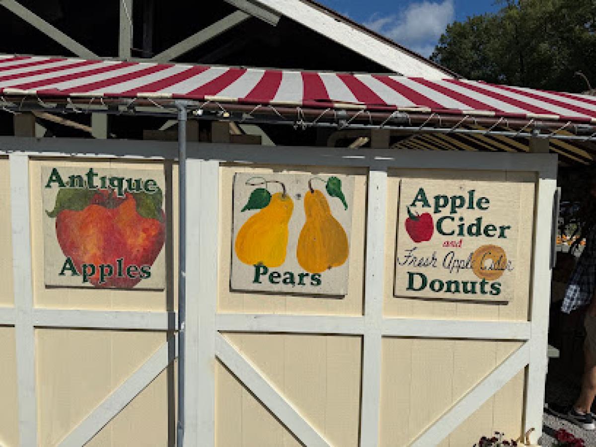 Montgomery Place Orchards