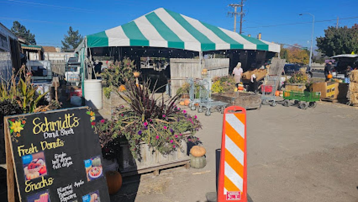 Schmidt's Farm Market and Pumpkin Patch