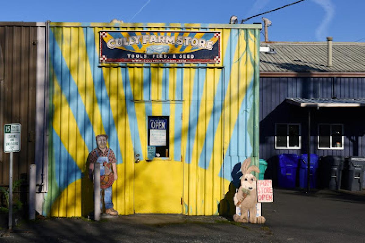 Cully Farm Store