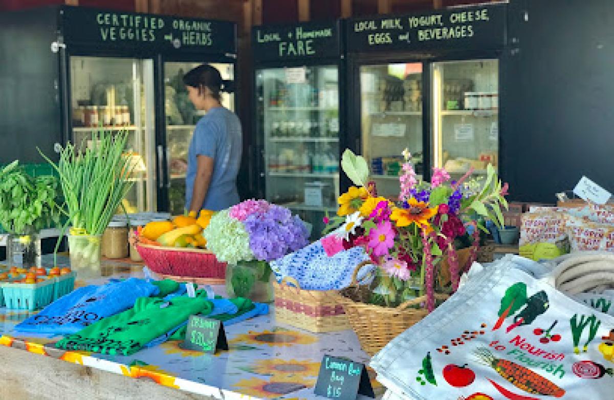Common Roots Farmstand