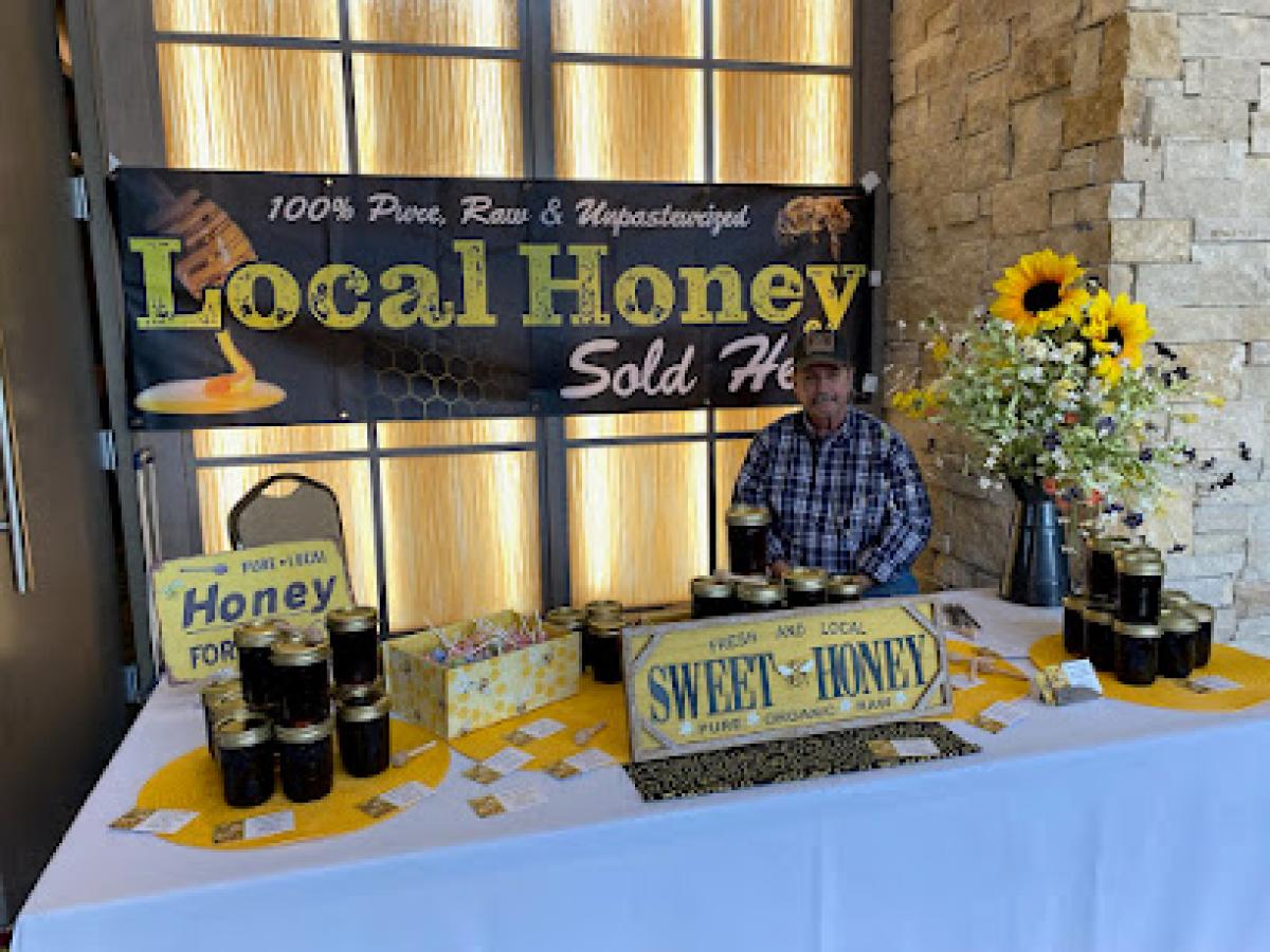 Bowen Bee Farm & Rescue