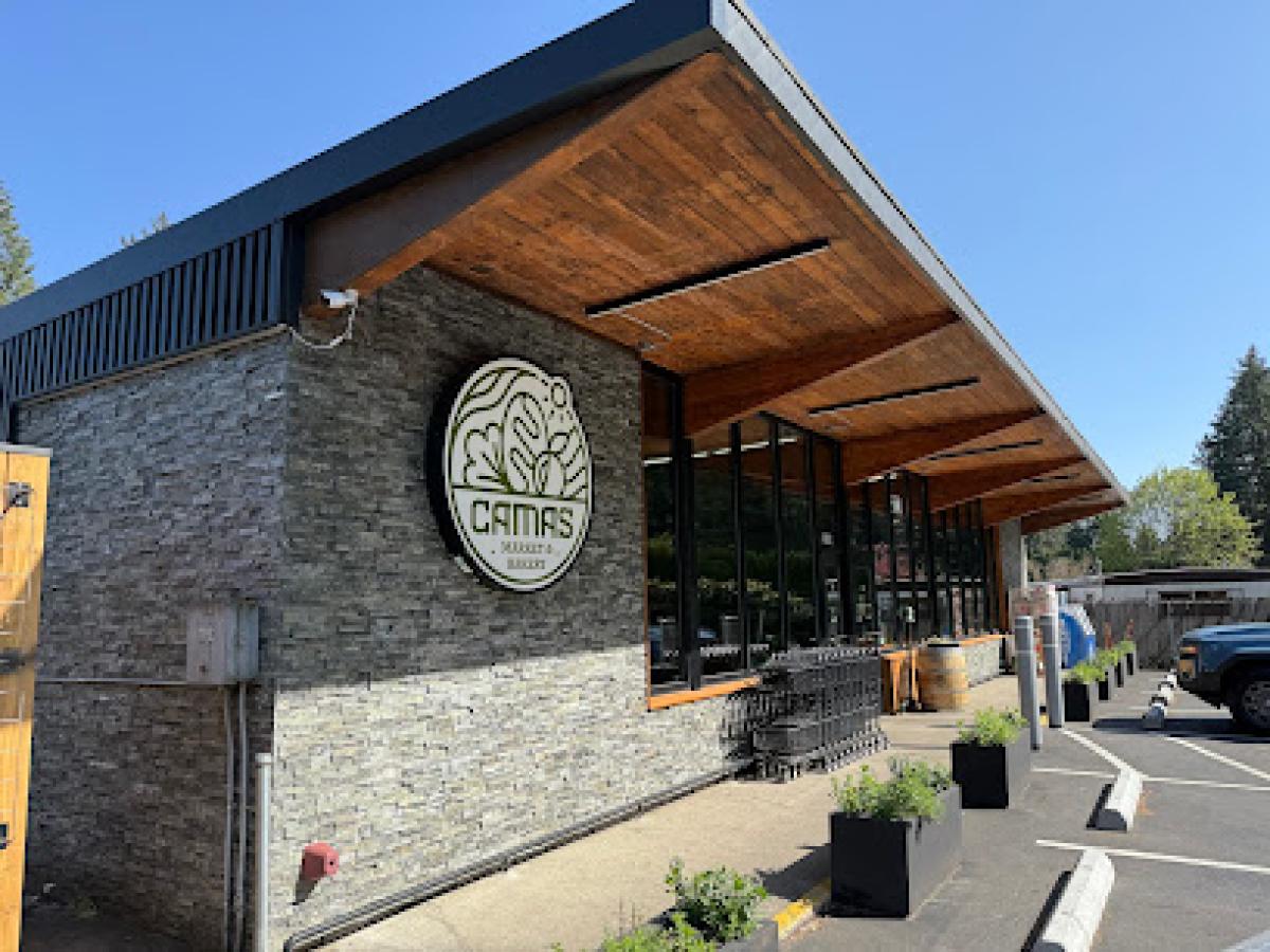 Camas Market & Bakery