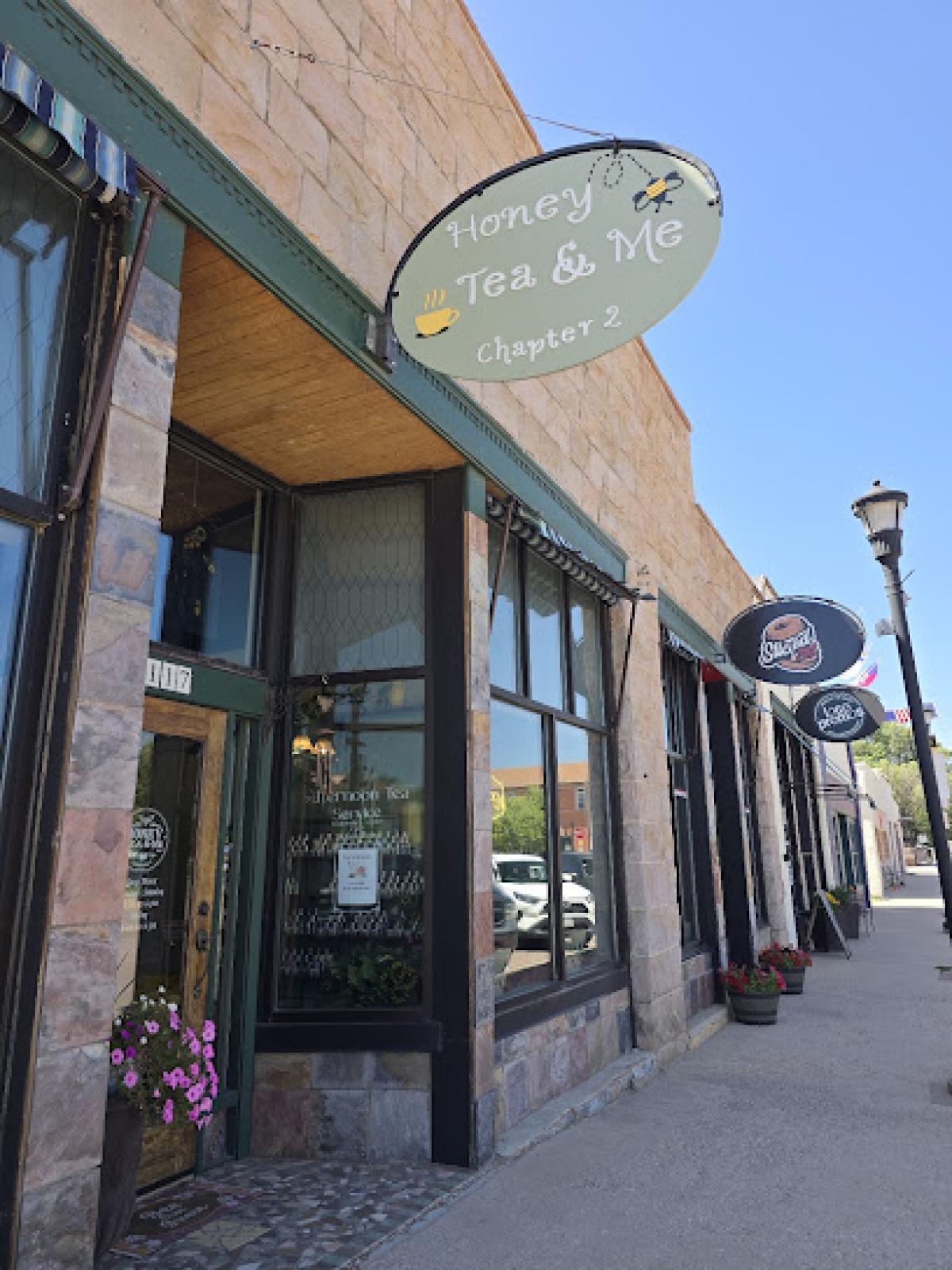 Honey Tea & Me Chapter 2