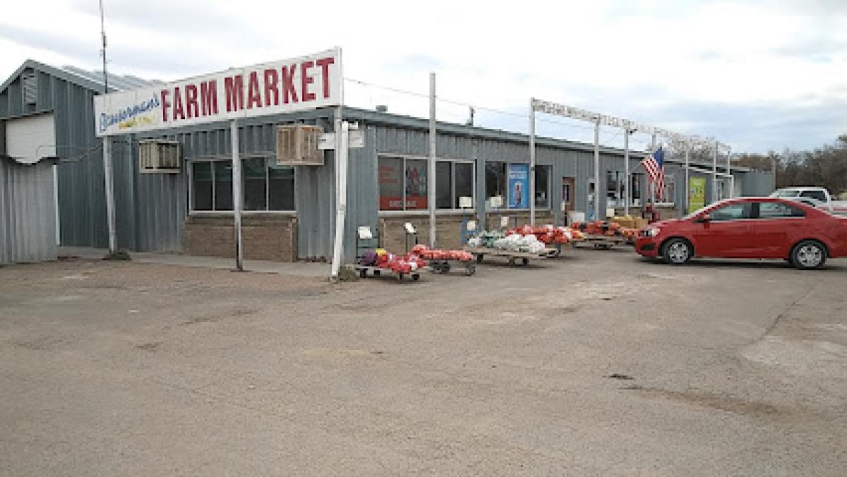 Bauserman’s Farm Market